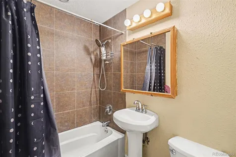 11576 E Bayaud Drive Aurora CO 80012