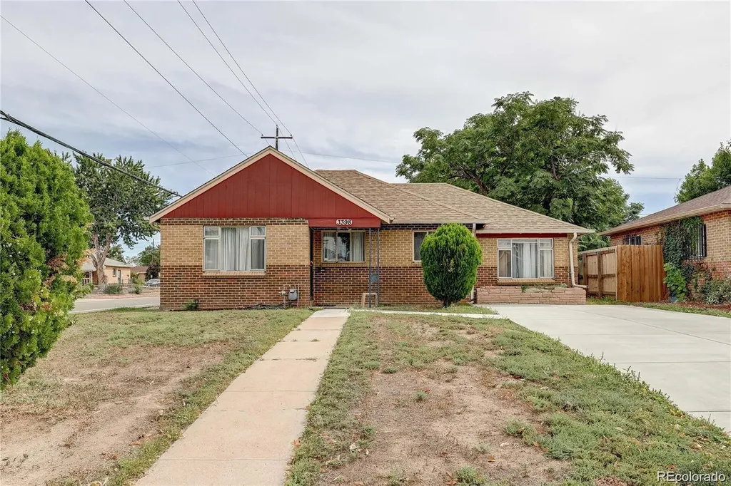 3398 Newport Street Denver CO 80207