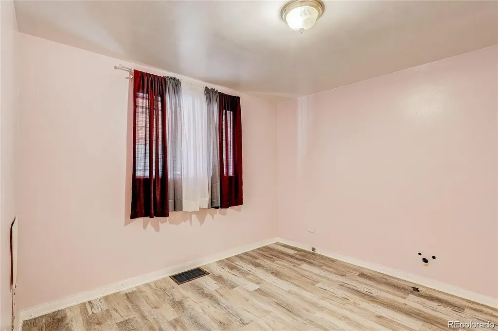 3398 Newport Street Denver CO 80207