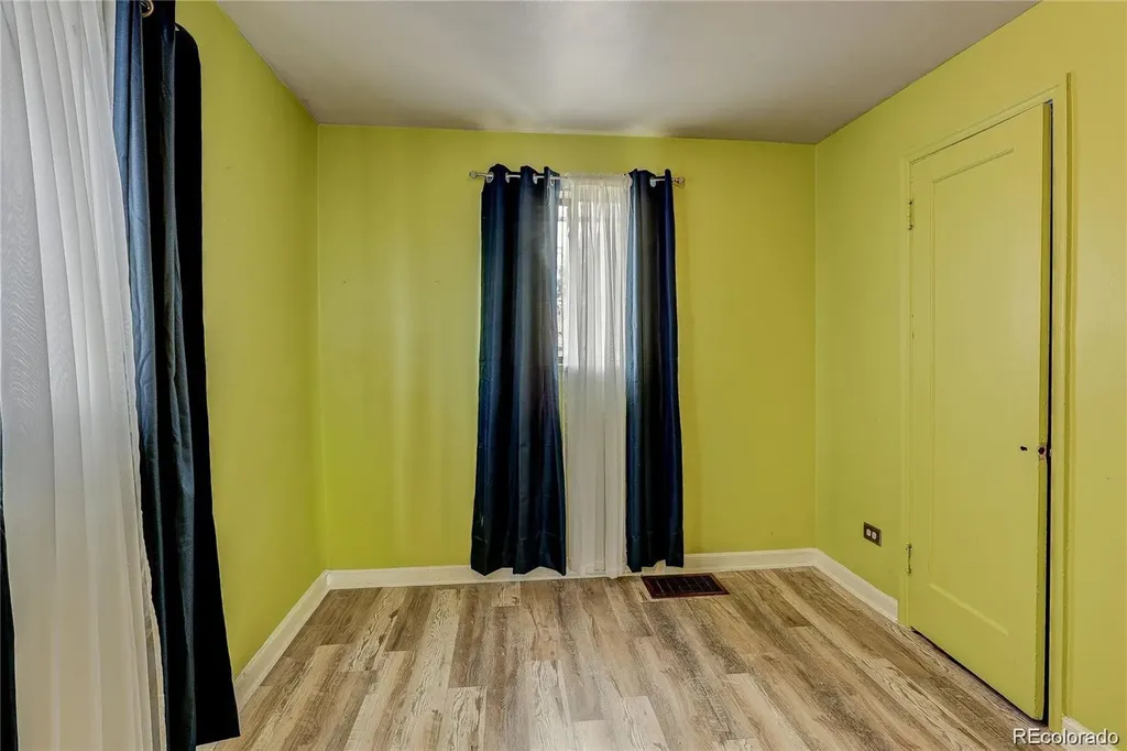3398 Newport Street Denver CO 80207