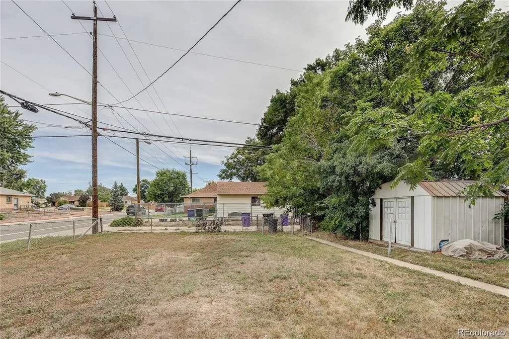3398 Newport Street Denver CO 80207