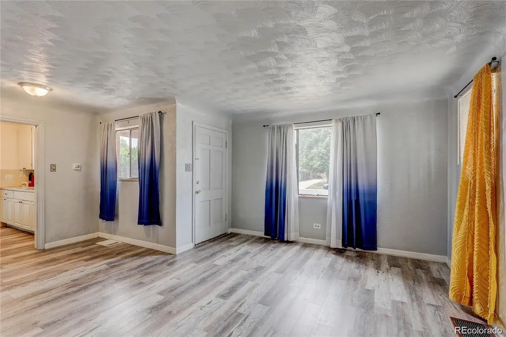 3398 Newport Street Denver CO 80207