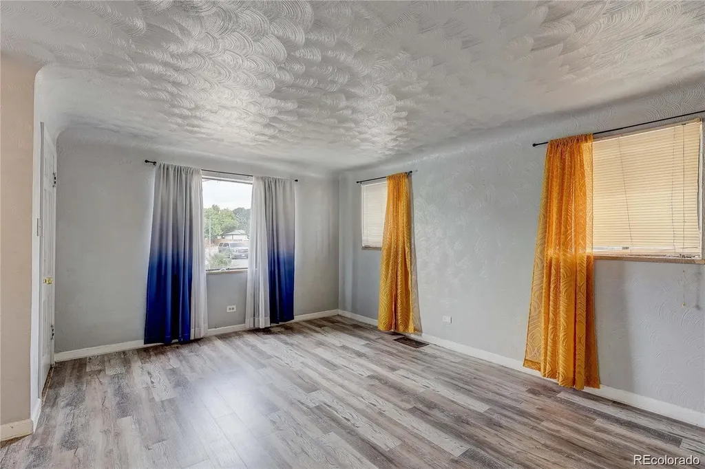 3398 Newport Street Denver CO 80207