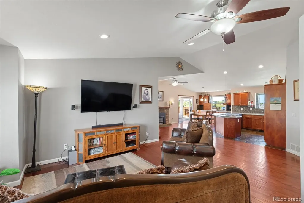 8191 Sun Country Drive Elizabeth CO 80107