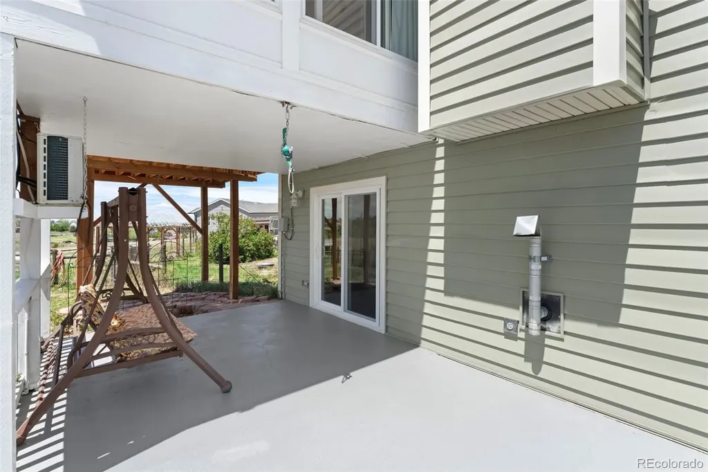 8191 Sun Country Drive Elizabeth CO 80107