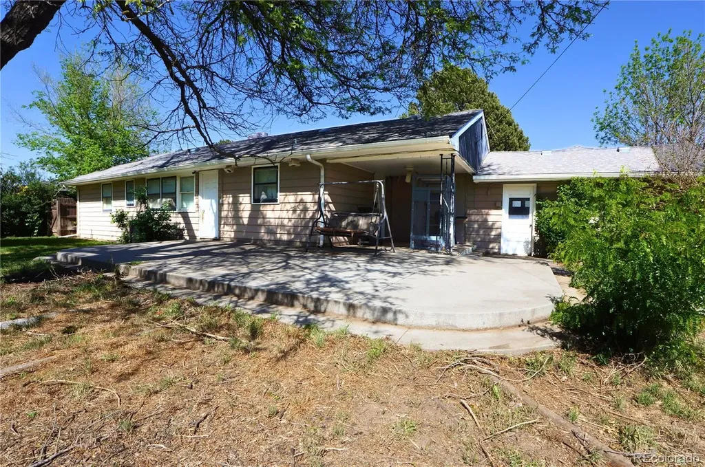 151 18th Street Burlington CO 80807