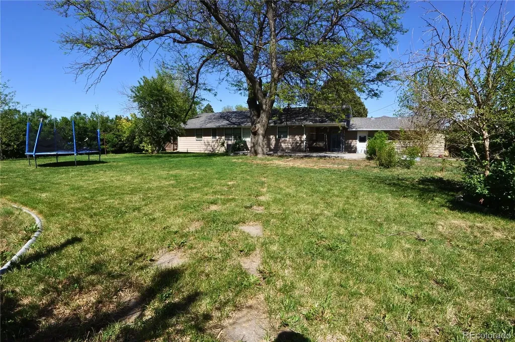 151 18th Street Burlington CO 80807
