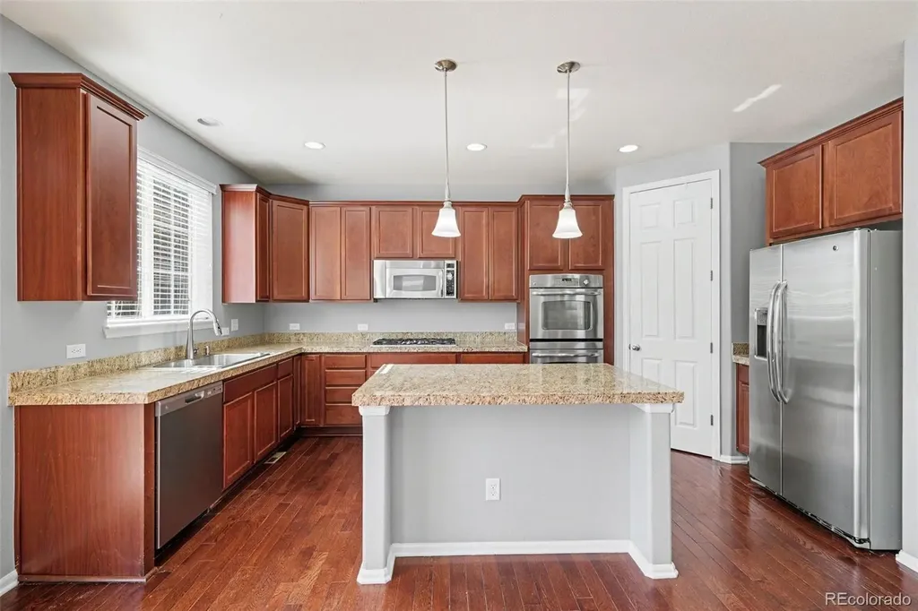 6340 S Langdale Way Aurora CO 80016