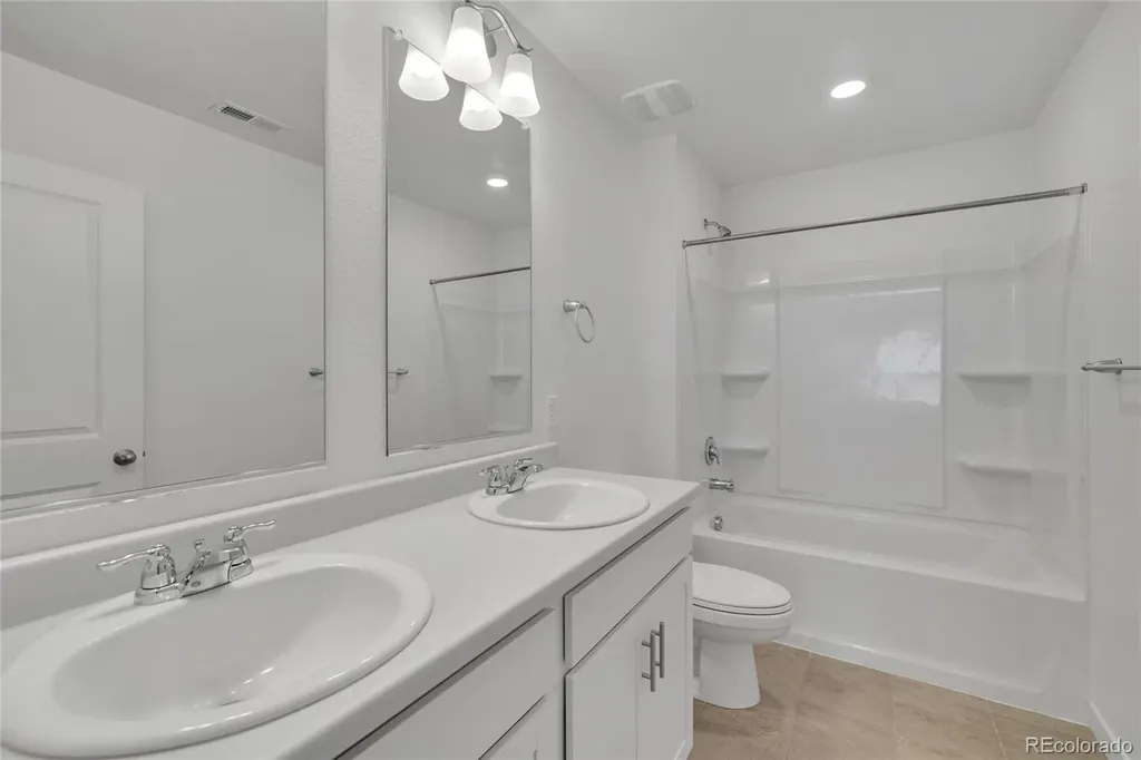 212 S Uriah Street Aurora CO 80018