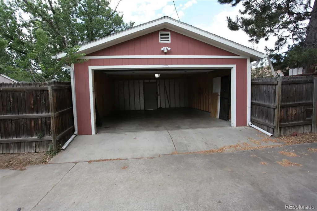 2021 Olive Street Denver CO 80207