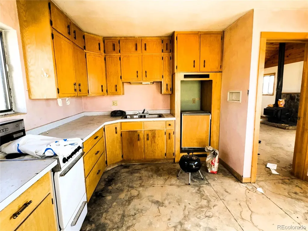 444 Lancelot Lane Hartsel CO 80449