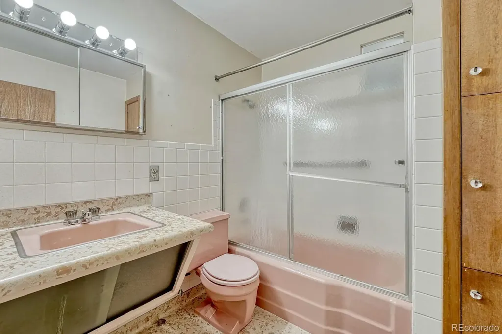8350 S Ammons Street Littleton CO 80128