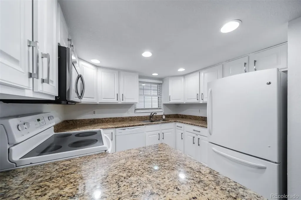12645 E Pacific Circle Aurora CO 80014