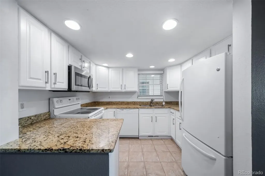 12645 E Pacific Circle Aurora CO 80014
