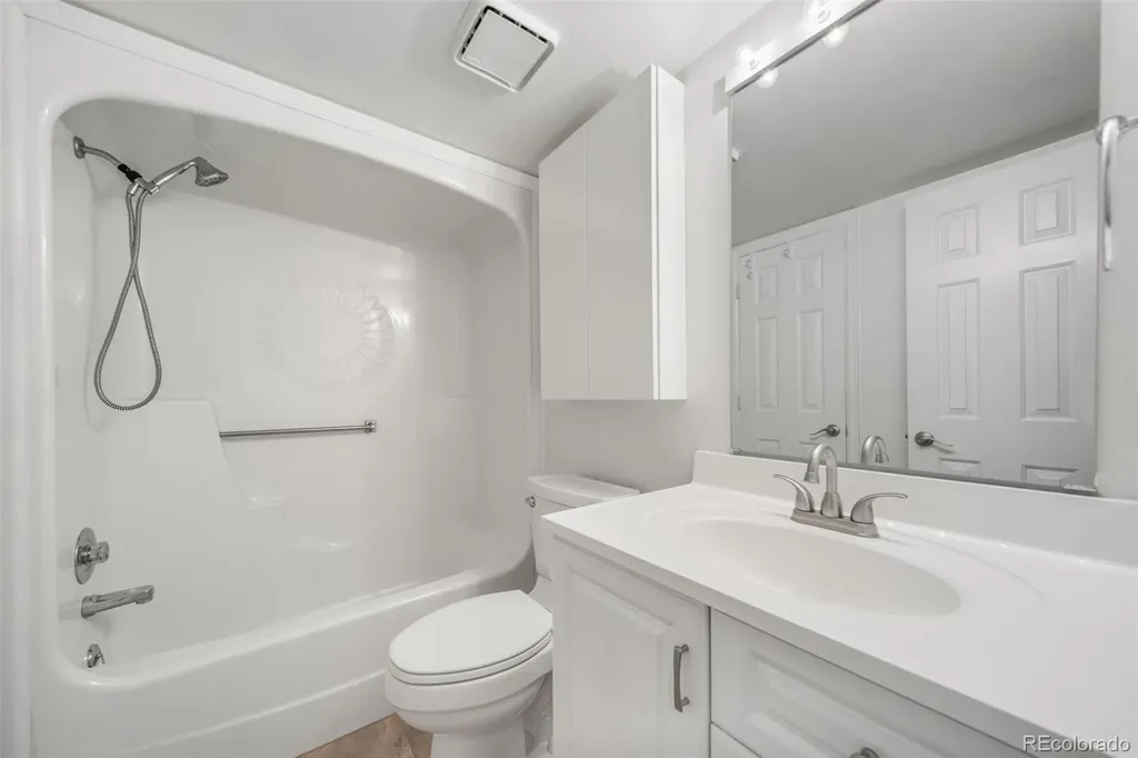 12645 E Pacific Circle Aurora CO 80014