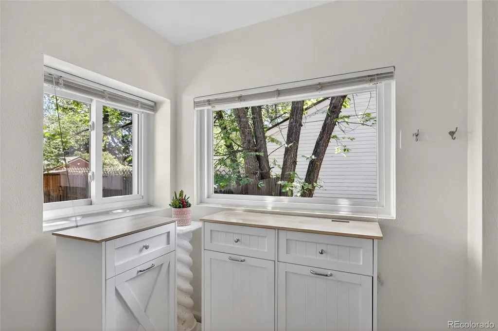 1380 Poplar Street Denver CO 80220