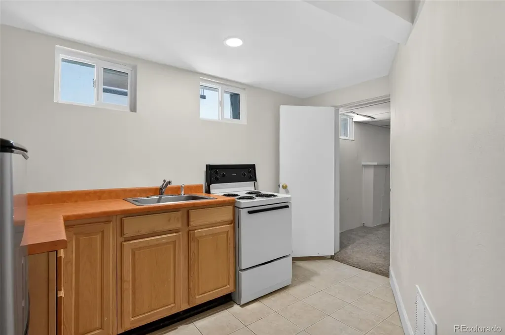 1380 Poplar Street Denver CO 80220