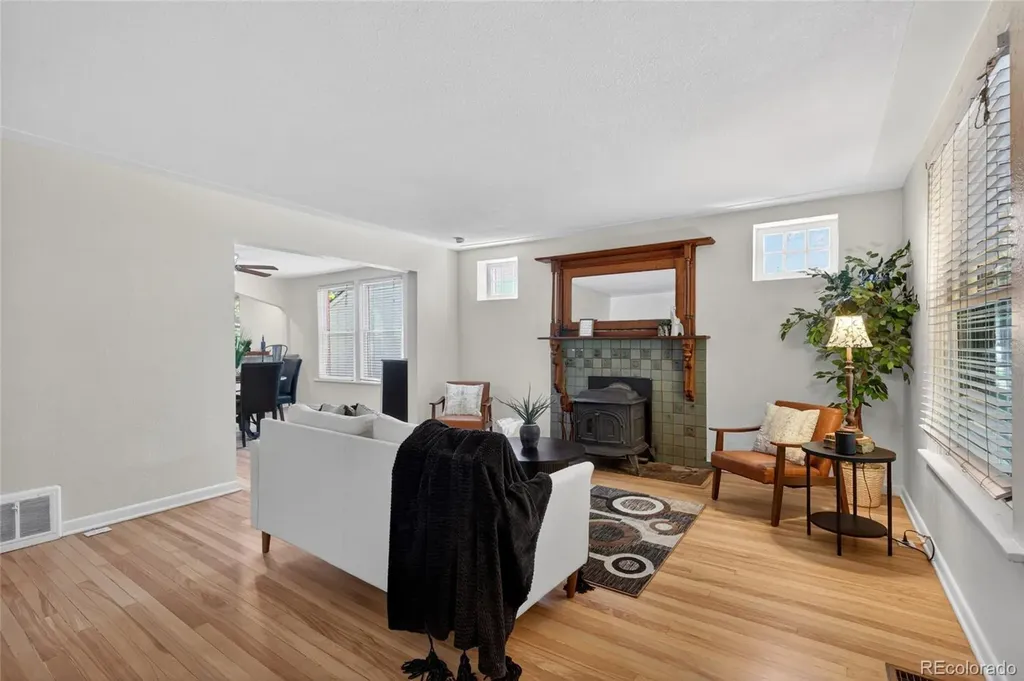 1380 Poplar Street Denver CO 80220