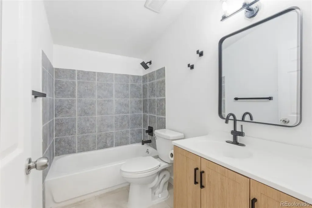 1230 S Reed Street Lakewood CO 80232