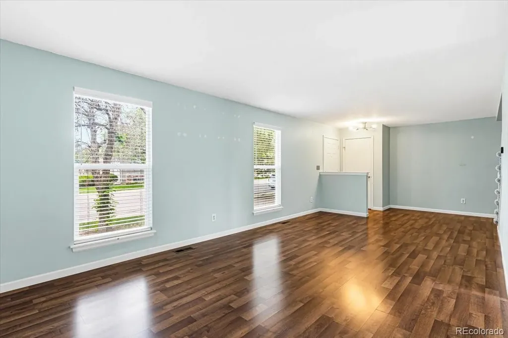 4418 S Argonne Way Aurora CO 80015