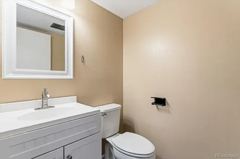 4418 S Argonne Way Aurora CO 80015