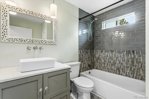 4418 S Argonne Way Aurora CO 80015