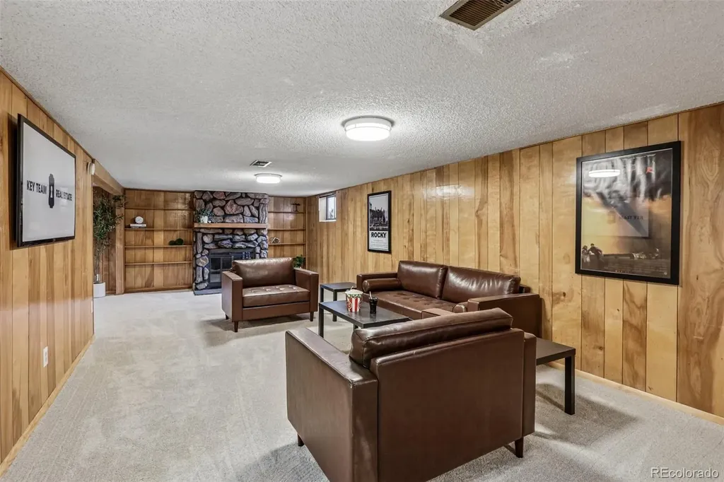 2121 S Lowell Boulevard Denver CO 80219