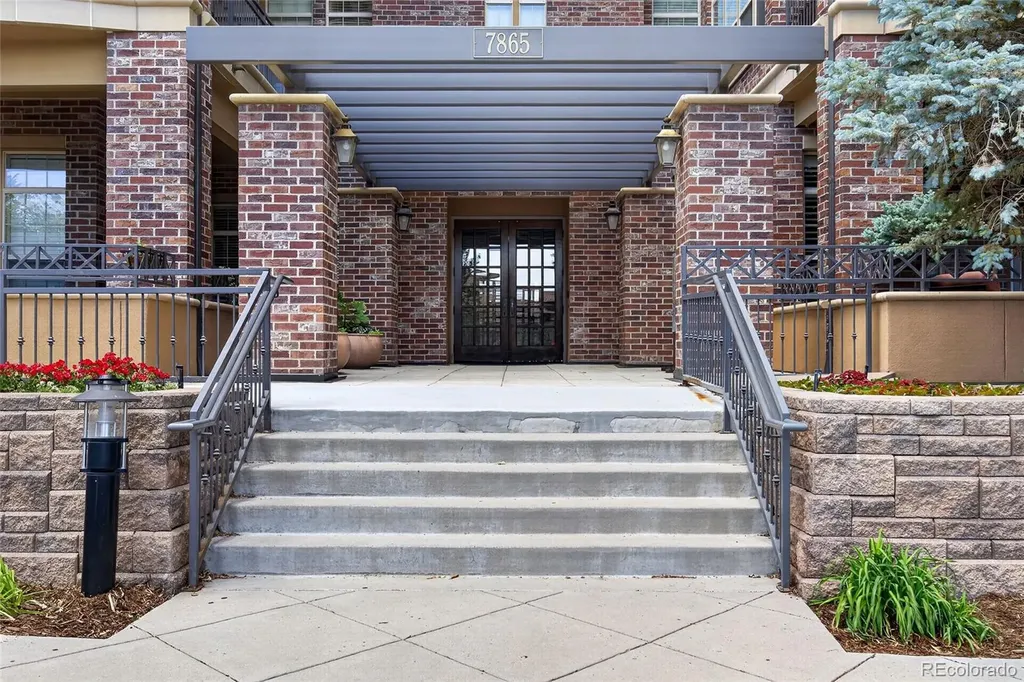 7865 Vallagio Lane Englewood CO 80112