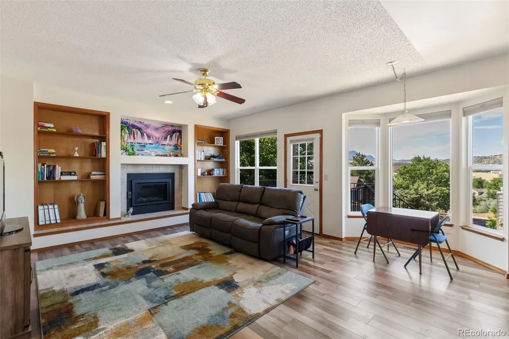 1547 Chesham Circle Colorado Springs CO 80907