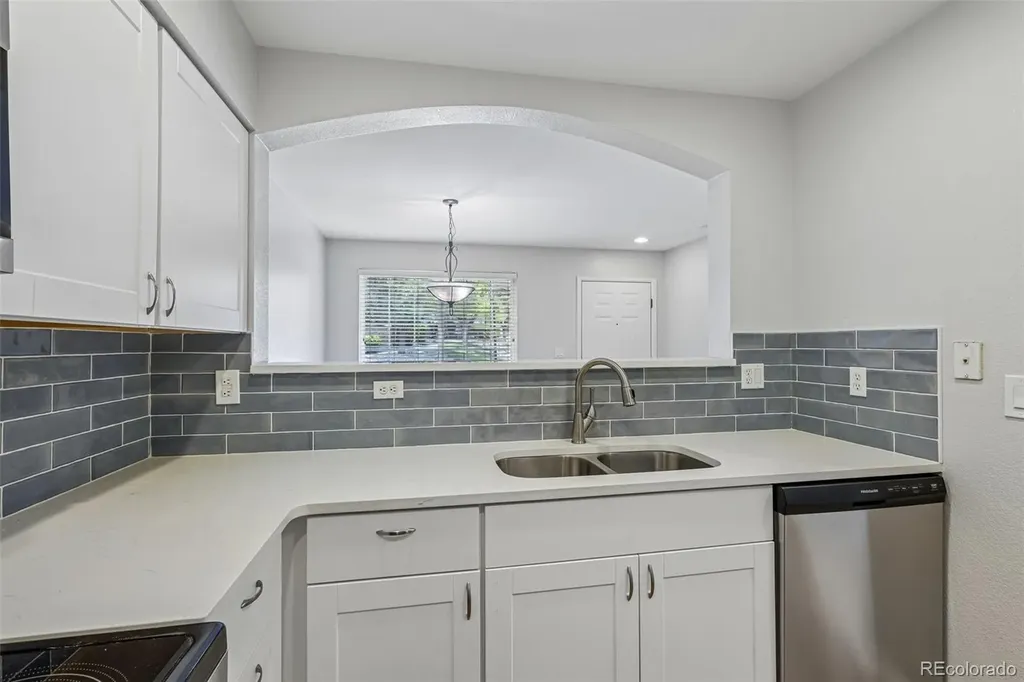 4044 E Geddes Circle Centennial CO 80122