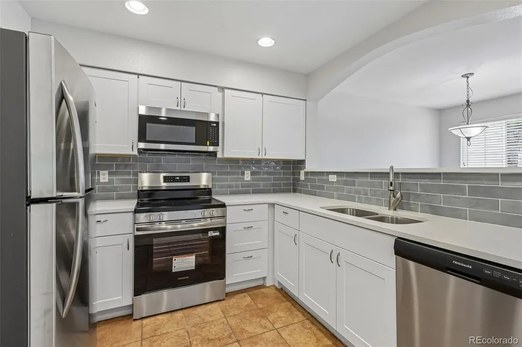 4044 E Geddes Circle Centennial CO 80122
