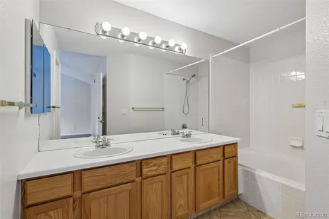 4044 E Geddes Circle Centennial CO 80122