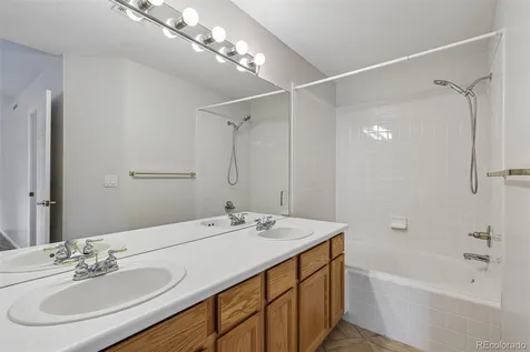 4044 E Geddes Circle Centennial CO 80122
