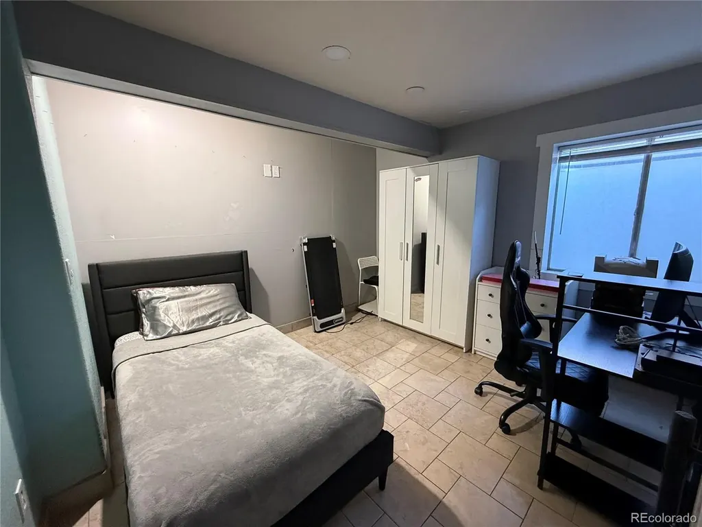 12272 E Burlington Place Denver CO 80239