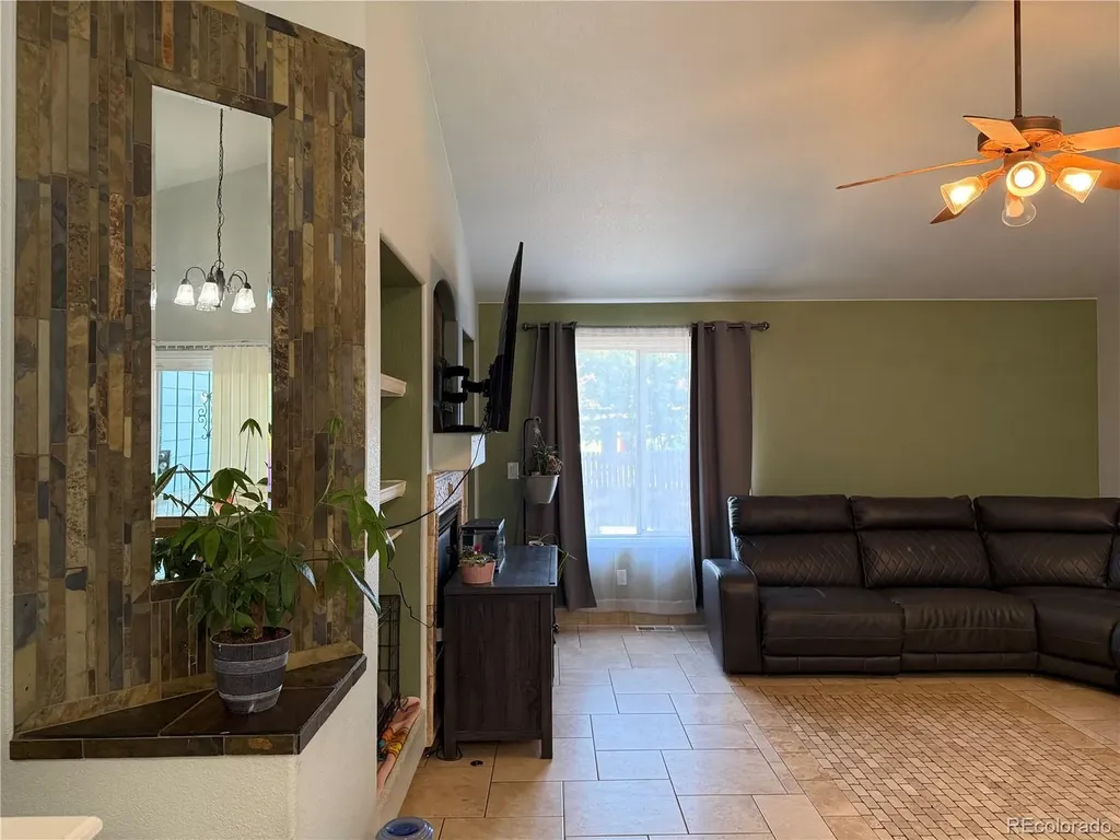 12272 E Burlington Place Denver CO 80239