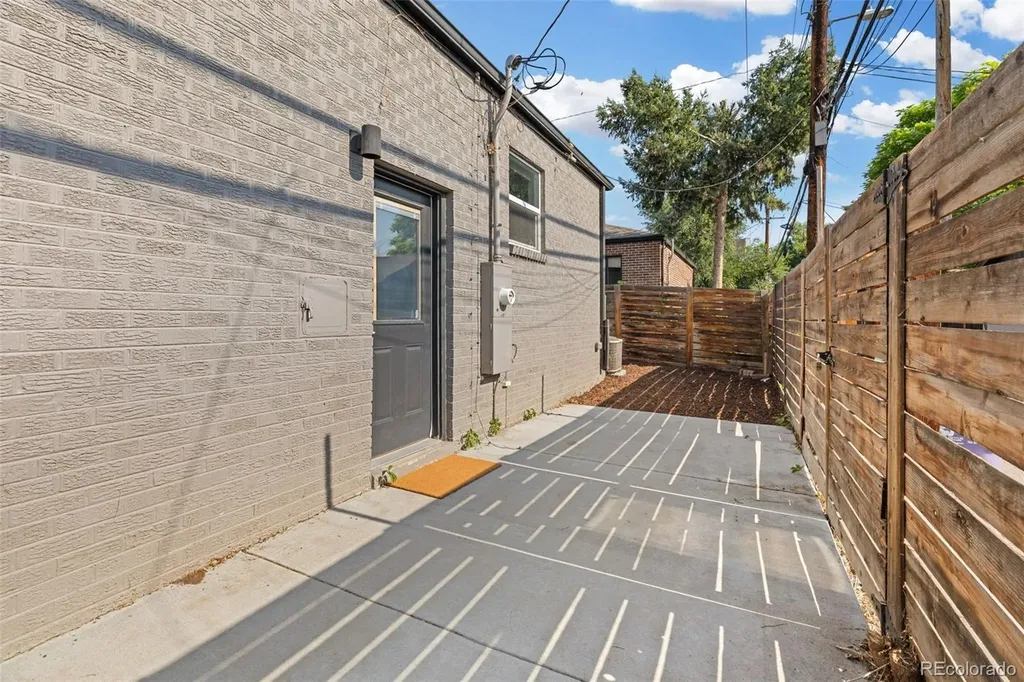 1452 Quitman Street Denver CO 80204