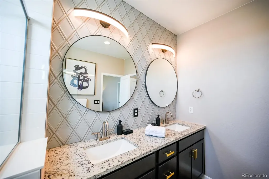 5189 E 63rd Place Commerce City CO 80022