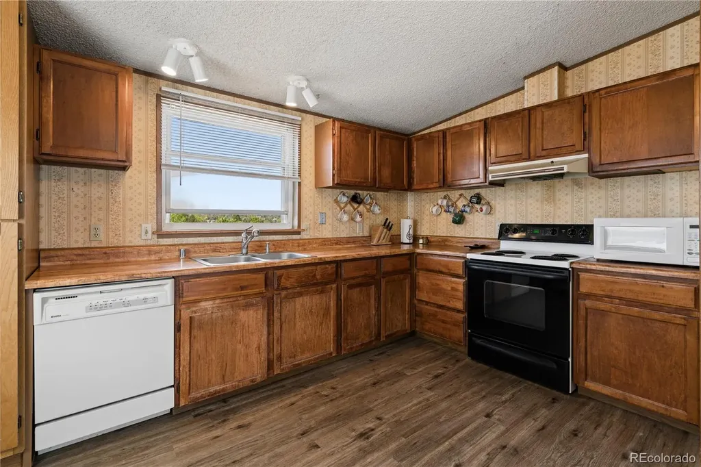 2435 W 91st Drive Denver CO 80260