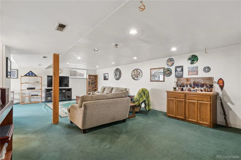 2435 W 91st Drive Denver CO 80260