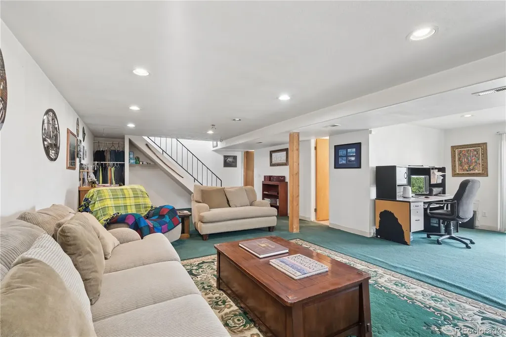 2435 W 91st Drive Denver CO 80260