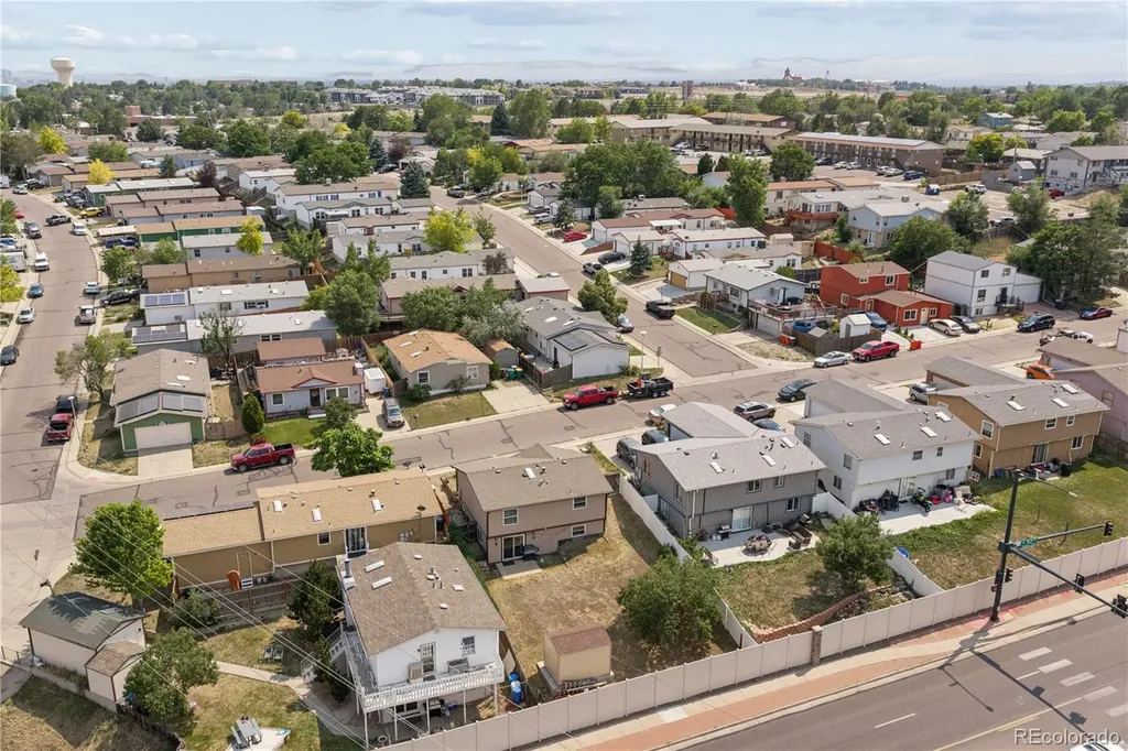 2435 W 91st Drive Denver CO 80260