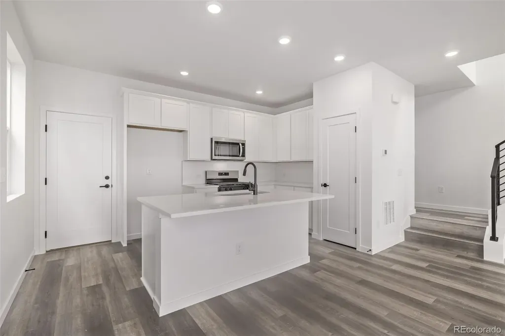 20520 E 58th Avenue Aurora CO 80019