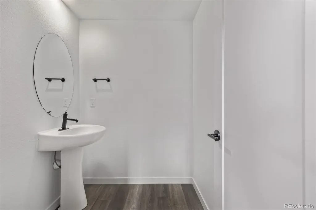 20520 E 58th Avenue Aurora CO 80019