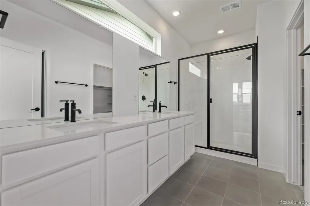 20520 E 58th Avenue Aurora CO 80019