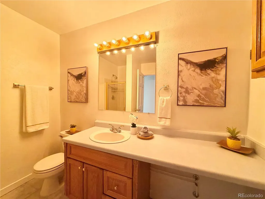 5998 E Weaver Circle Centennial CO 80111
