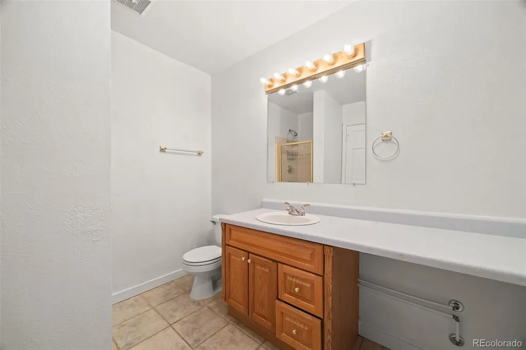 5998 E Weaver Circle Centennial CO 80111