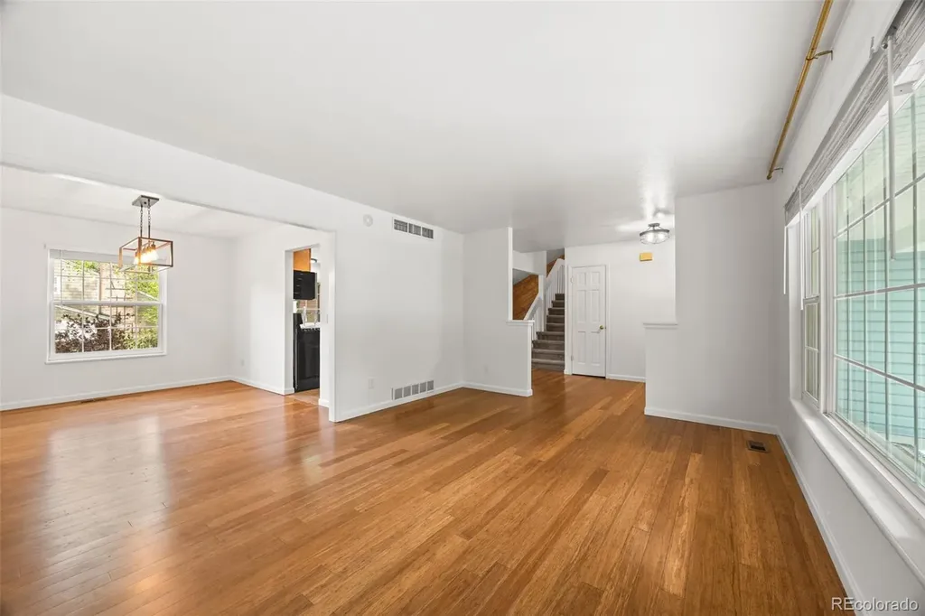 5998 E Weaver Circle Centennial CO 80111
