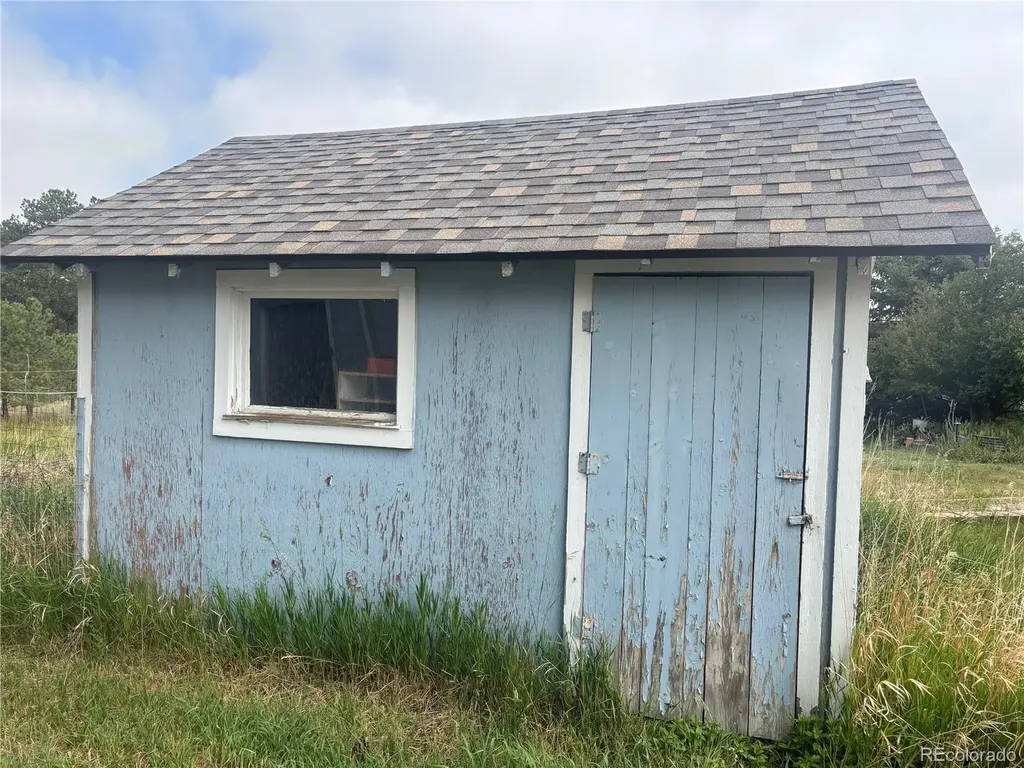 34509 County Road 21 Elizabeth CO 80107