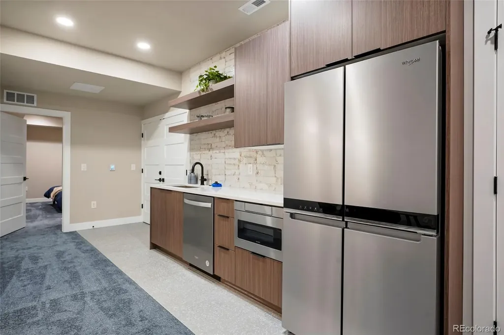 1734 Meade Street Denver CO 80204