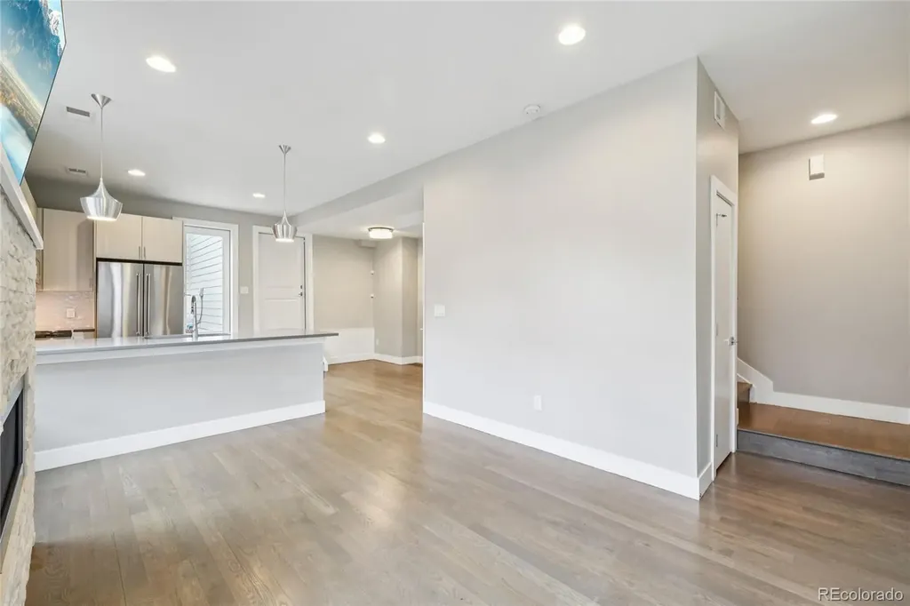 558 Madison Street Denver CO 80206
